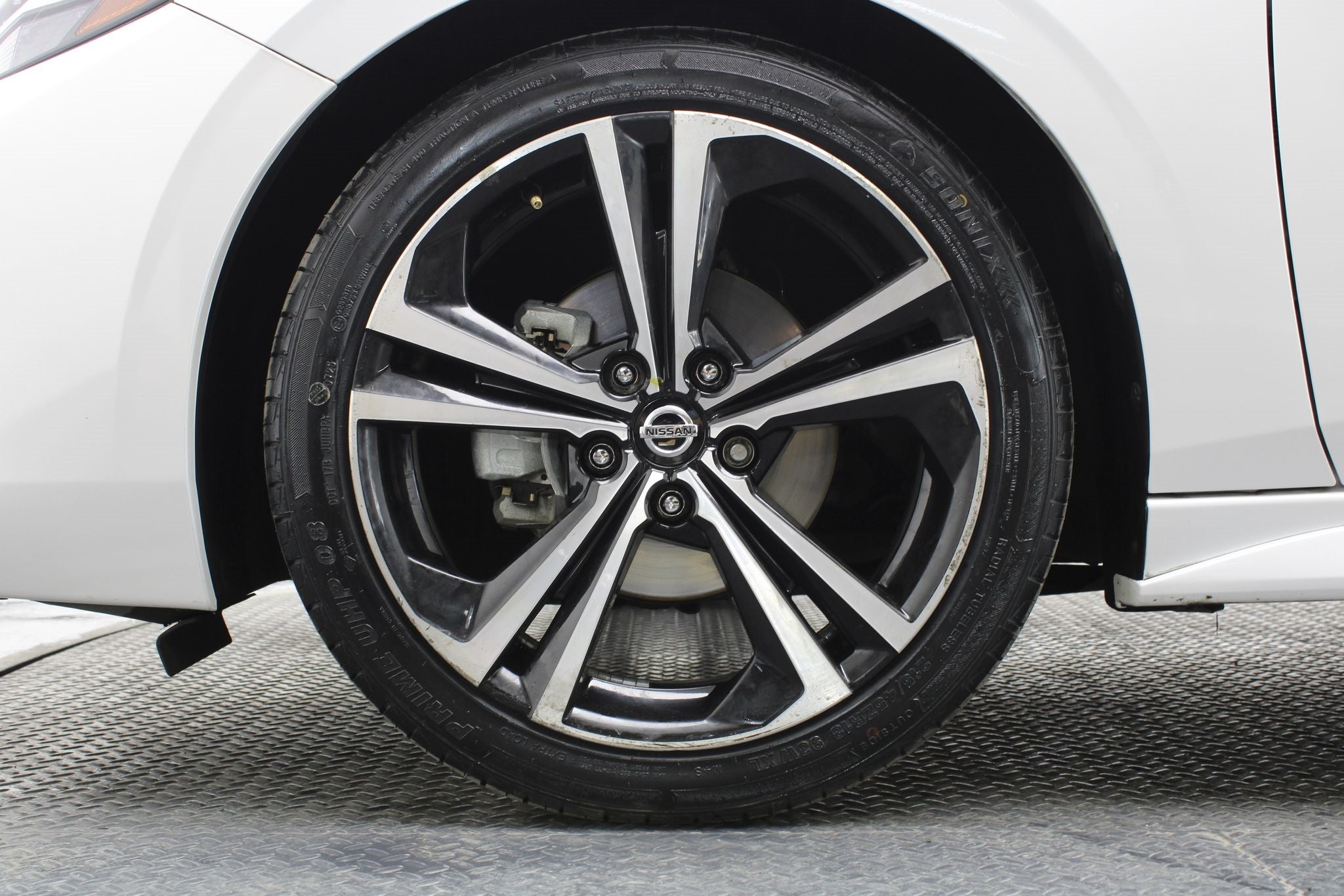 2023 Nissan Sentra 2.0 SR Platinum At