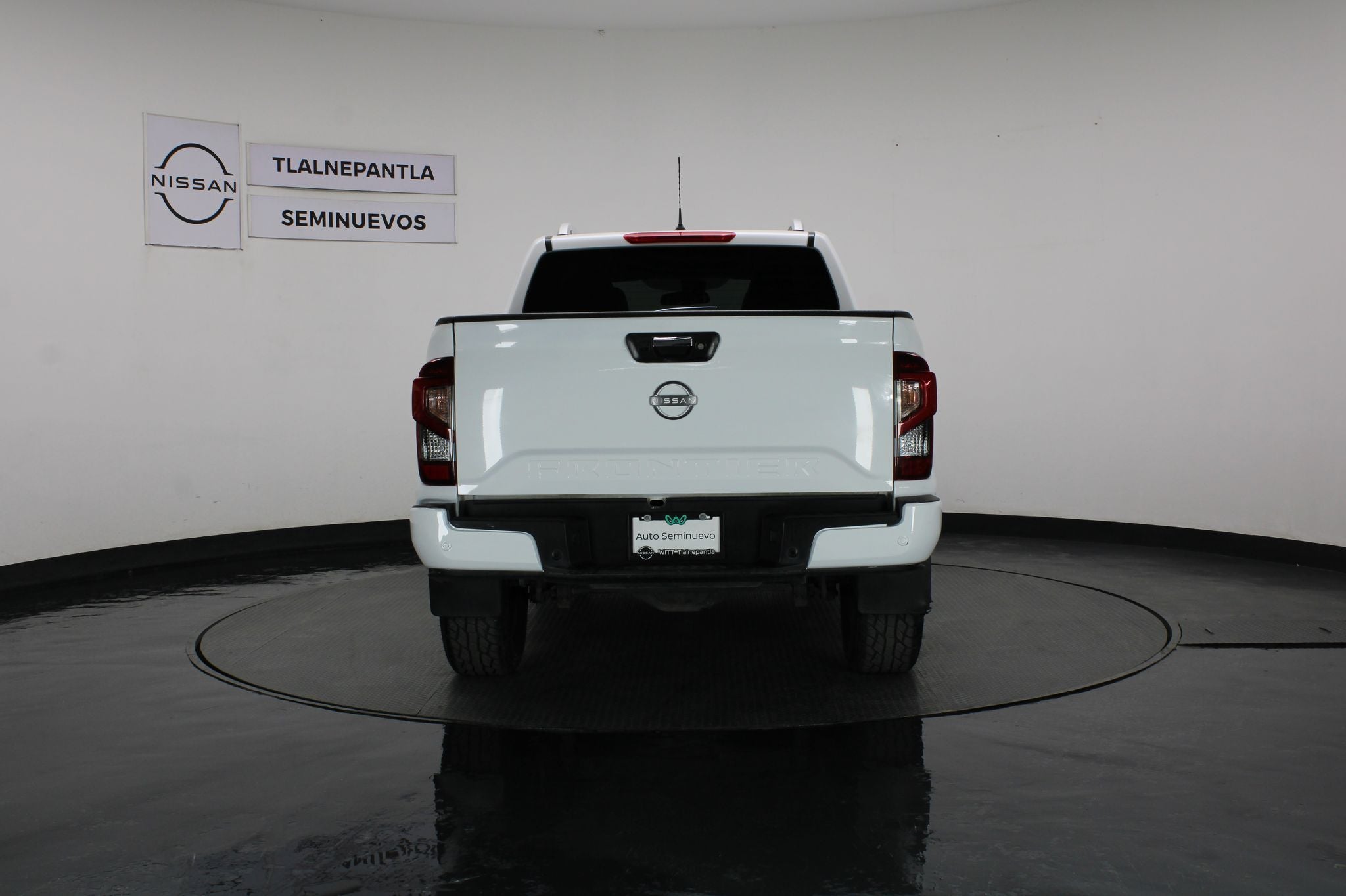 2023 Nissan Frontier 2.5 Le Platinum At