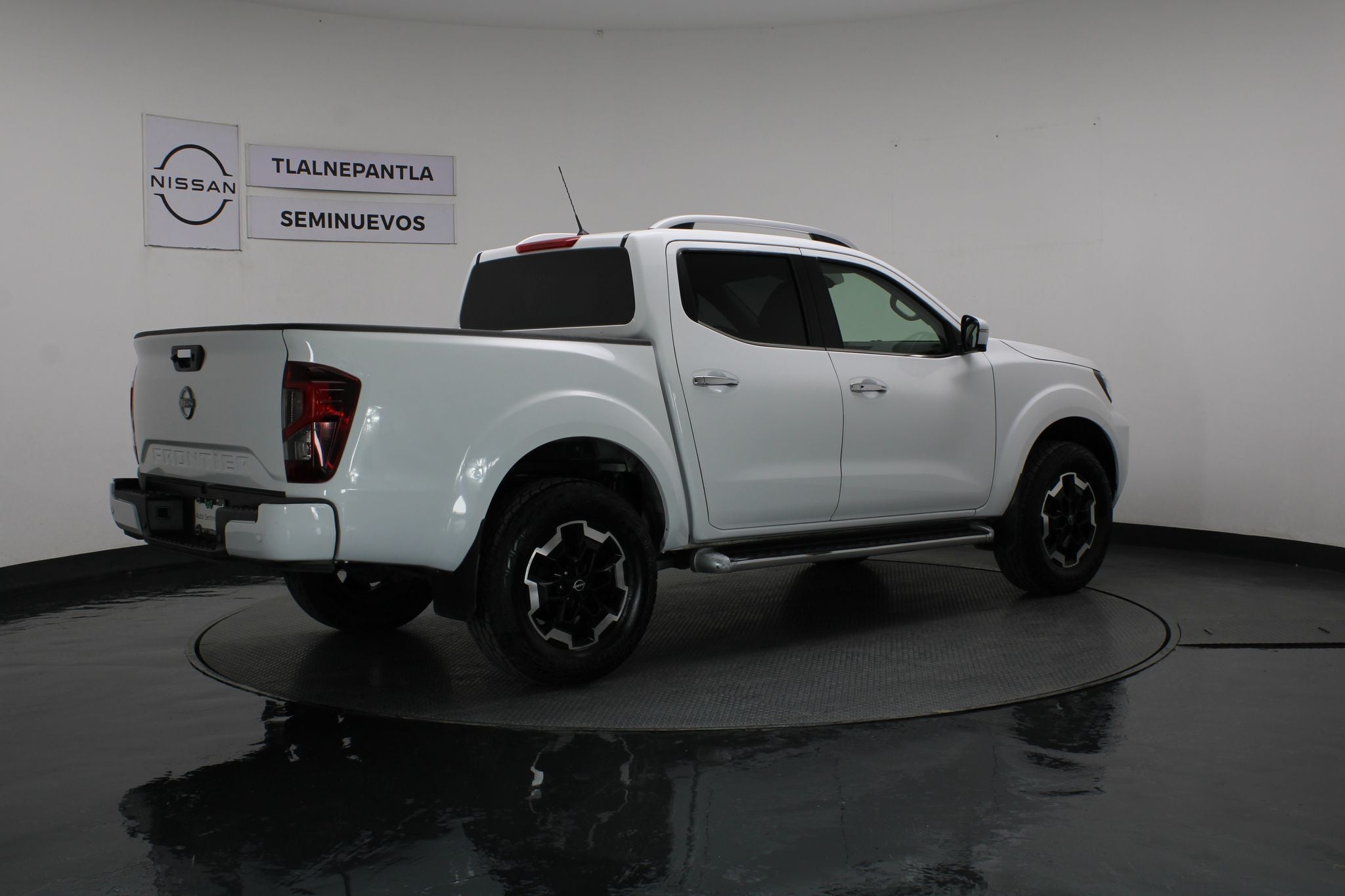 2023 Nissan Frontier 2.5 Le Platinum At