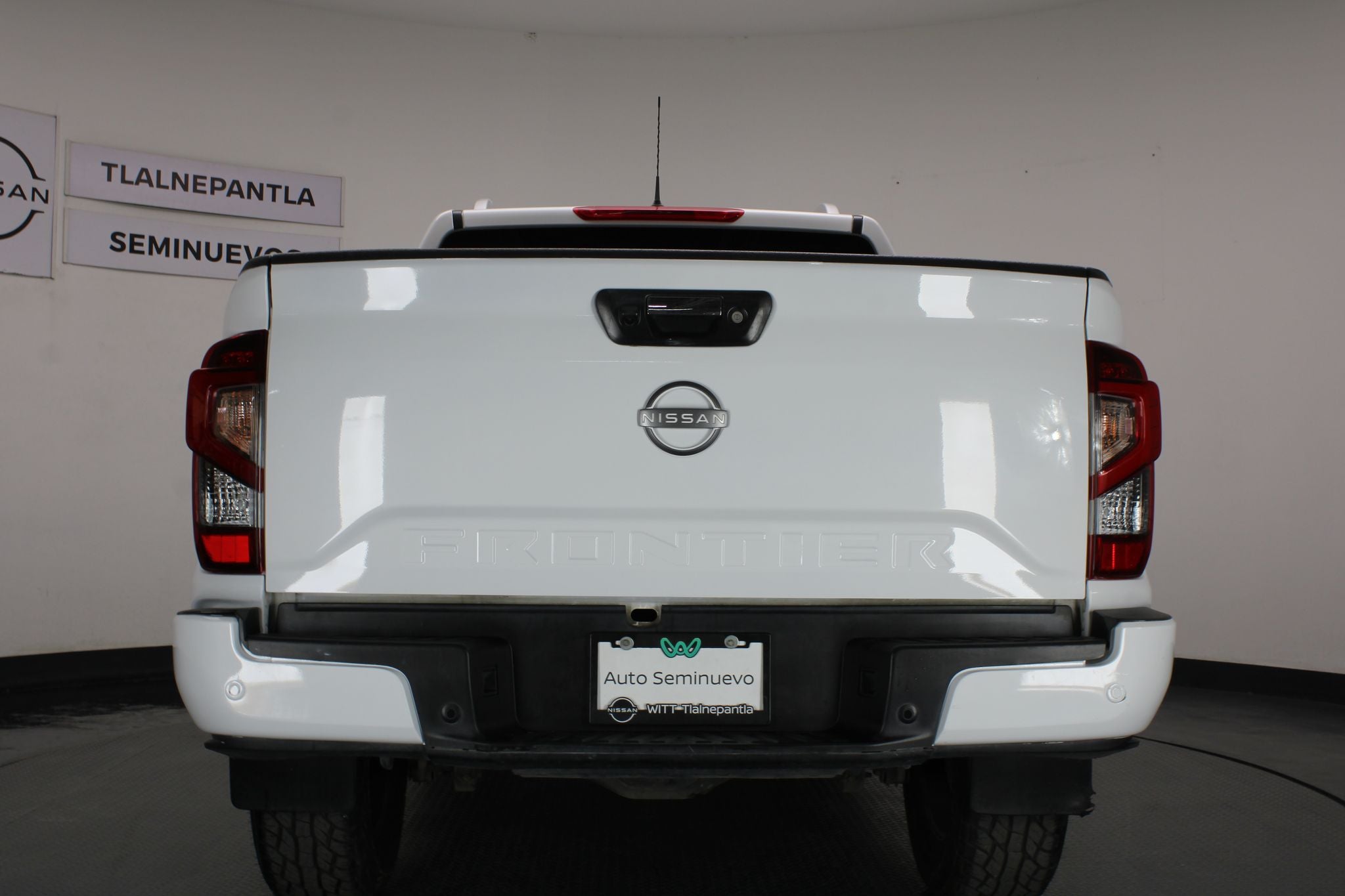 2023 Nissan Frontier 2.5 Le Platinum At