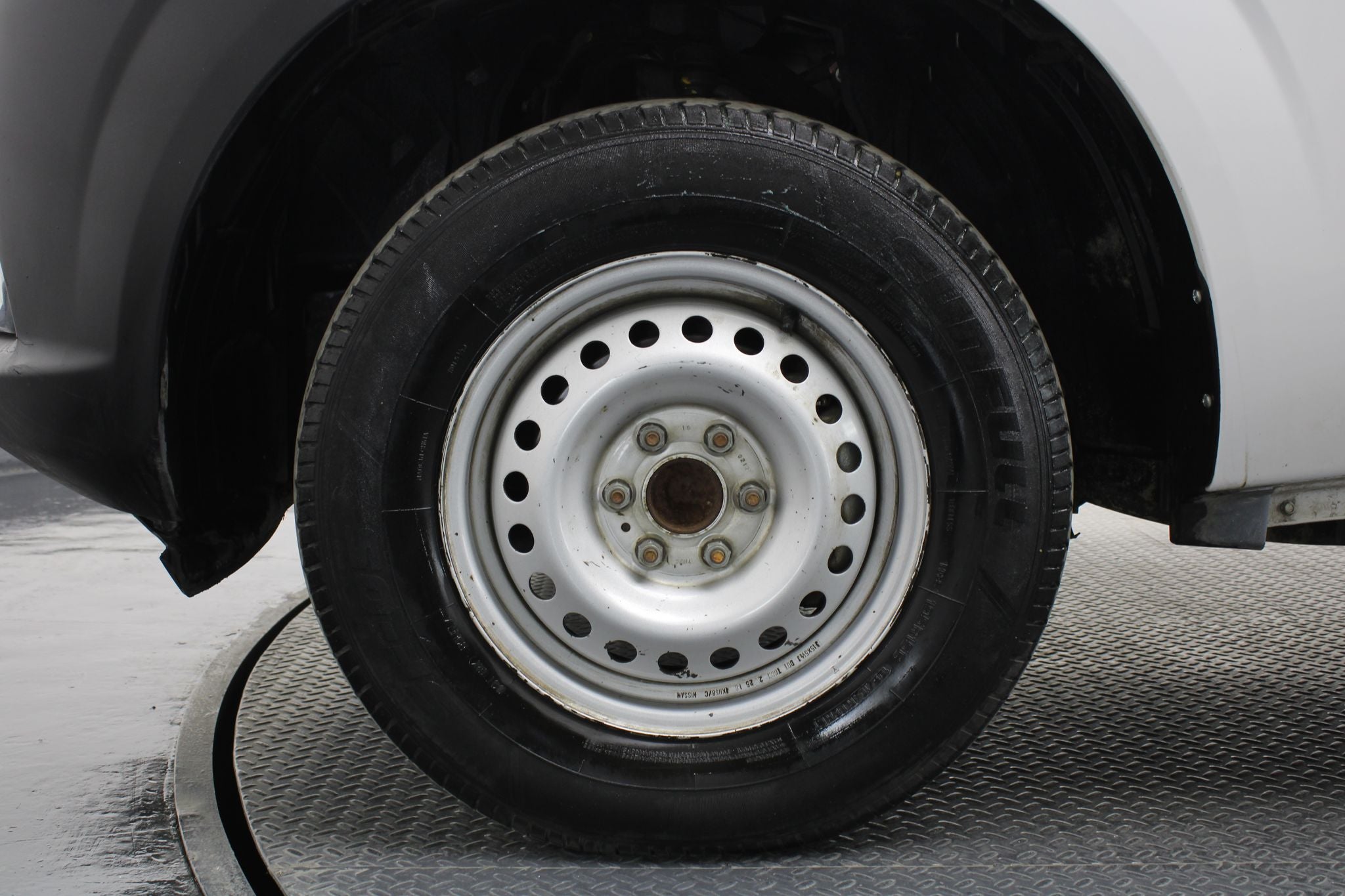 2020 Nissan NP300 Doble Cabina 2.5 SE Paq Seguridad Mt