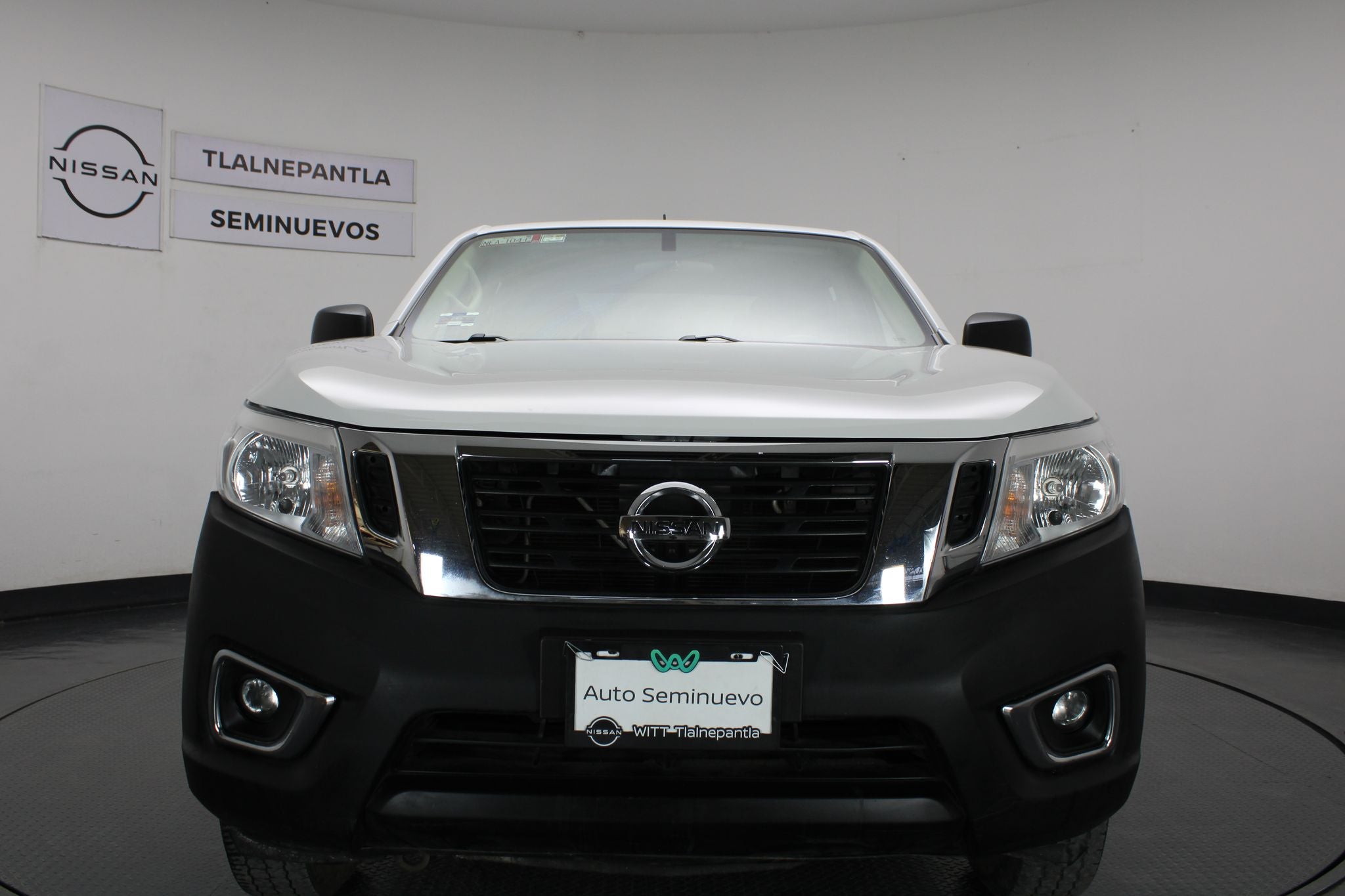 2020 Nissan NP300 Doble Cabina 2.5 SE Paq Seguridad Mt