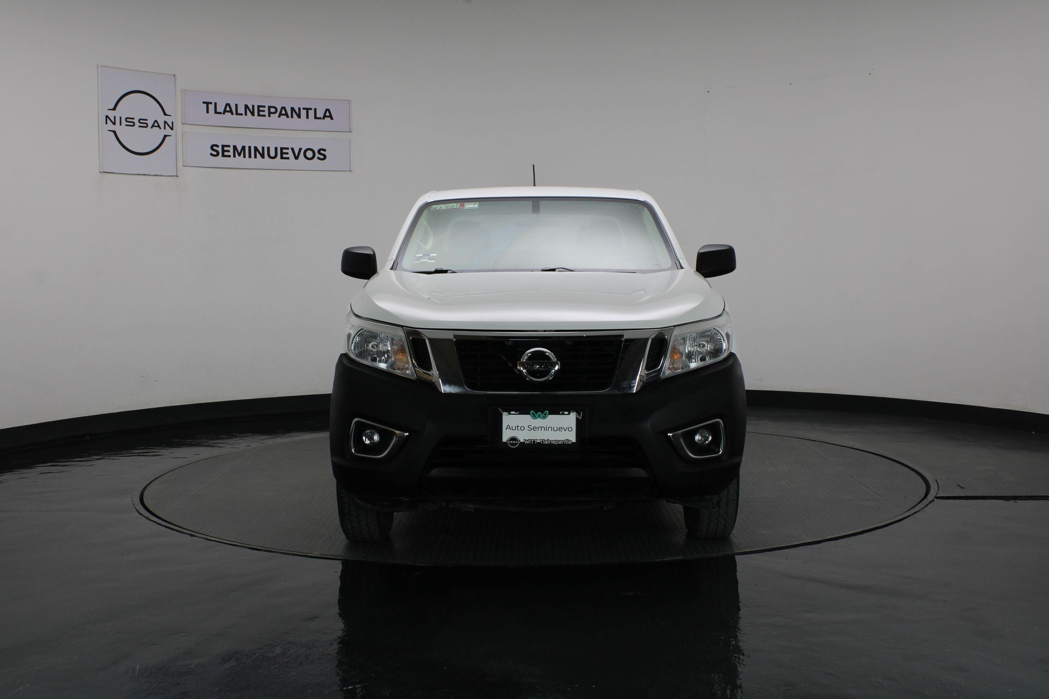 2020 Nissan NP300 Doble Cabina 2.5 SE Paq Seguridad Mt