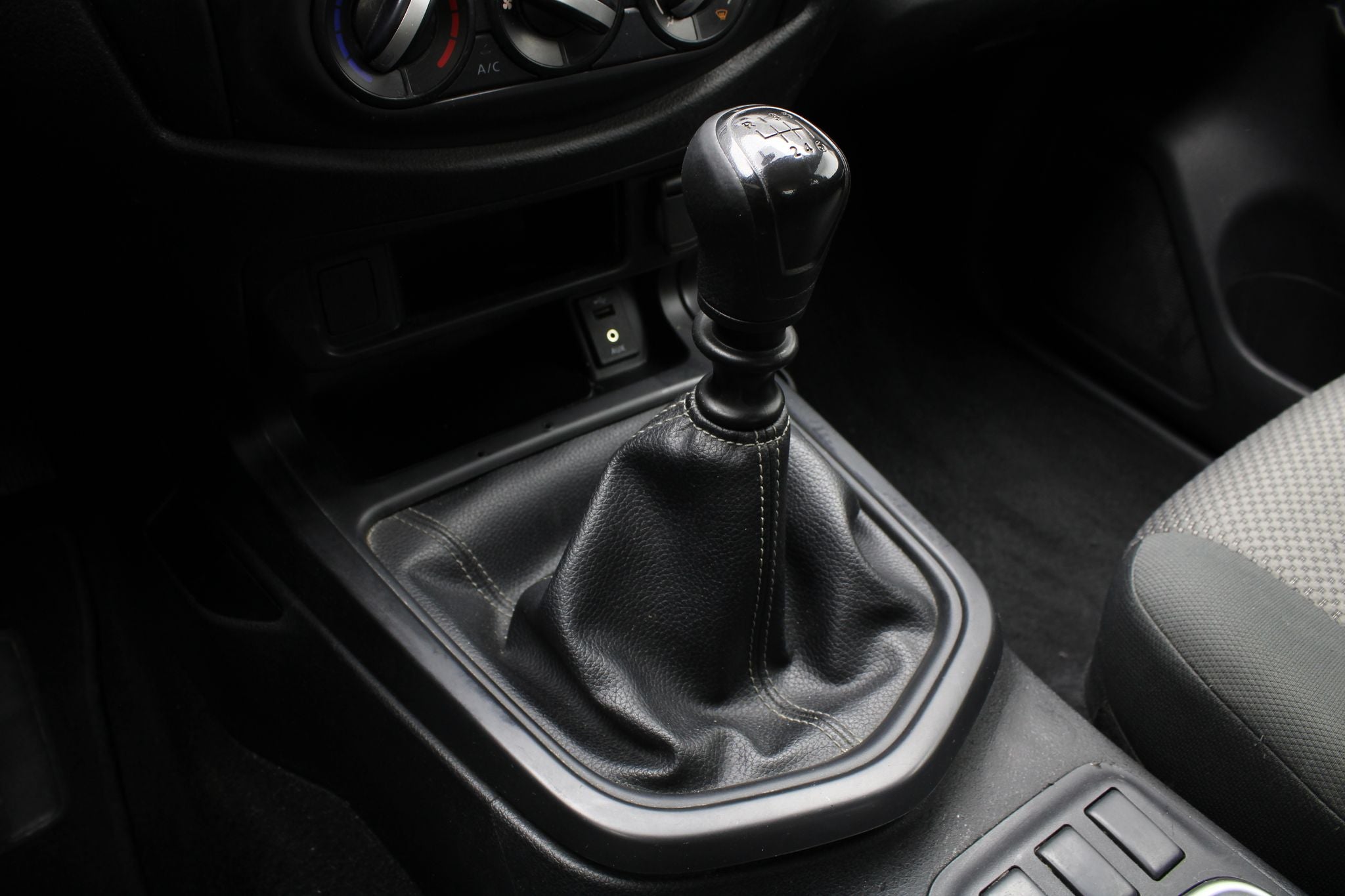 2022 Nissan Frontier 2.5 Se Mt