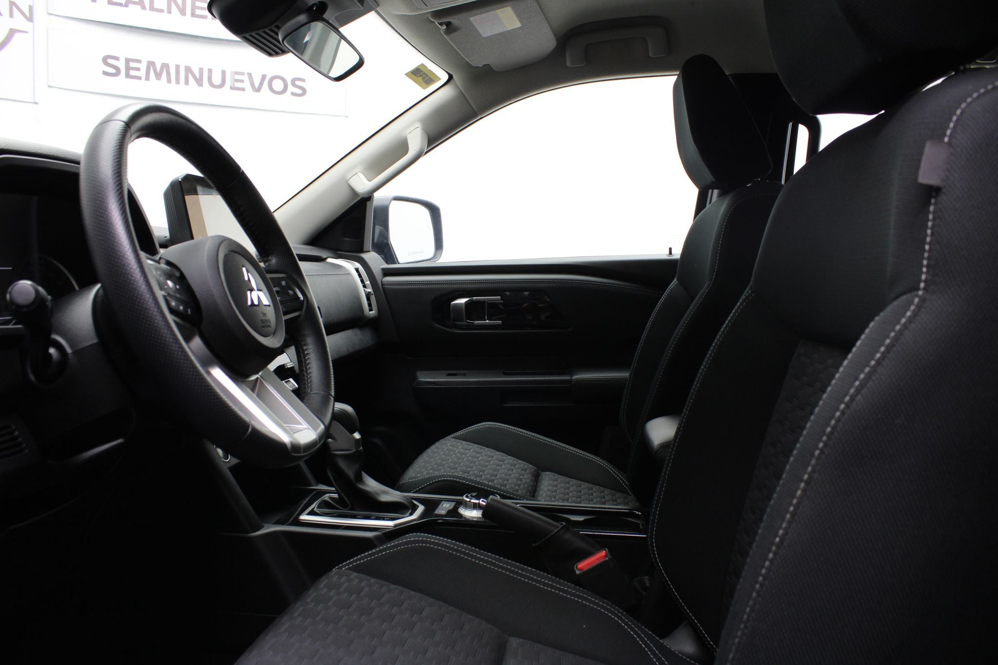 2025 Mitsubishi L200 2.4 Gls Cabina Doble 4x4 Diesel At
