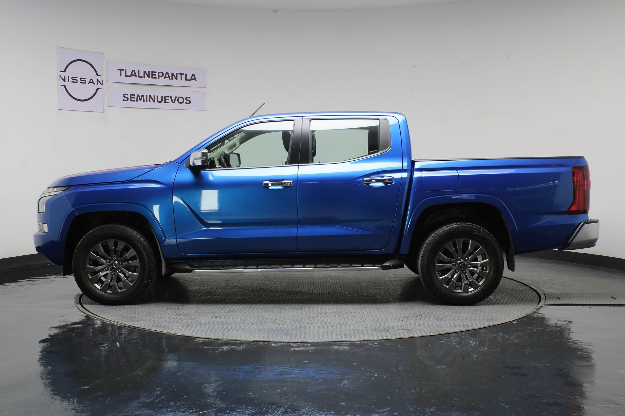 2025 Mitsubishi L200 2.4 Gls Cabina Doble 4x4 Diesel At