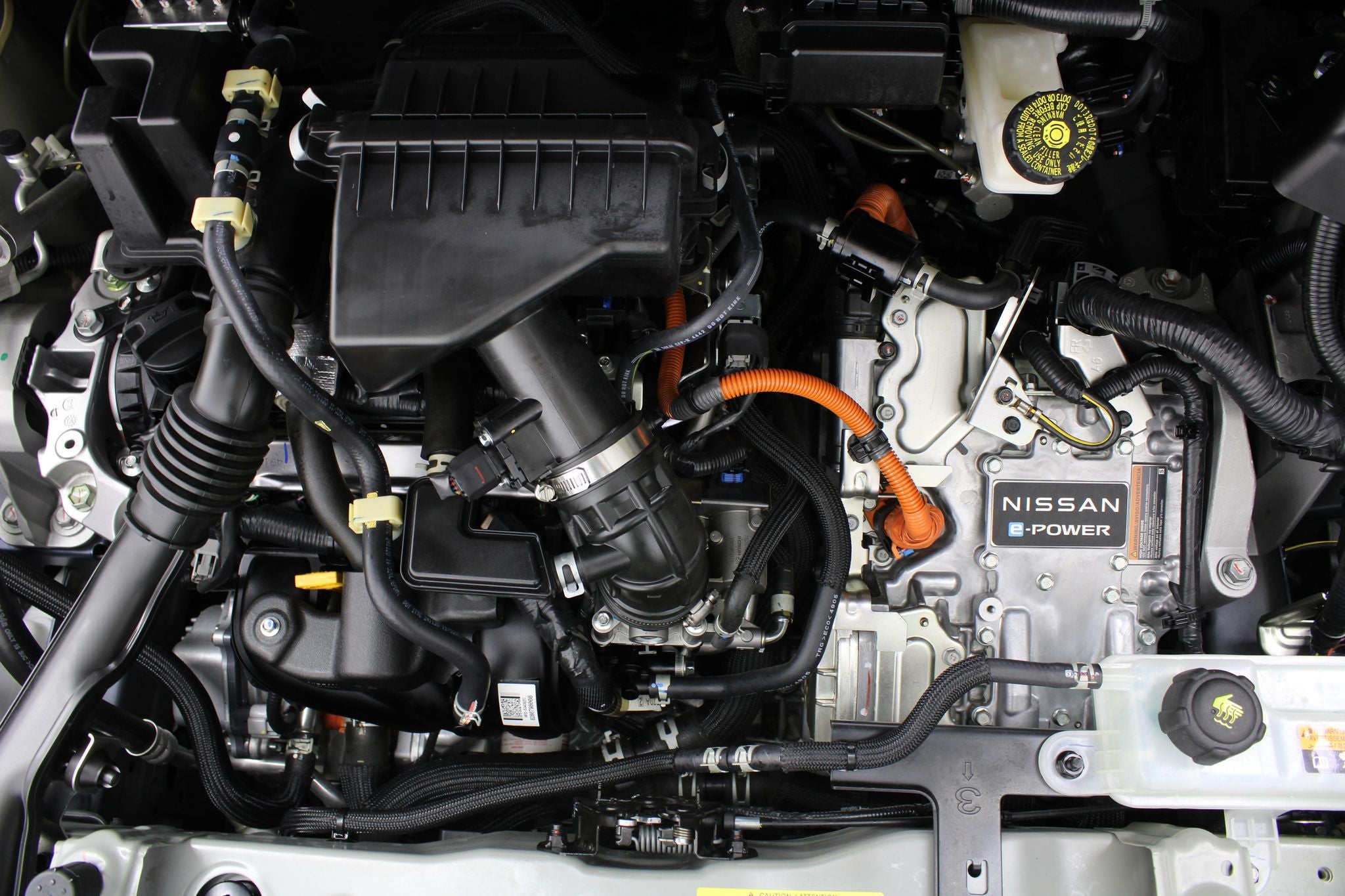 2025 Nissan Kicks E-Power Platinum At