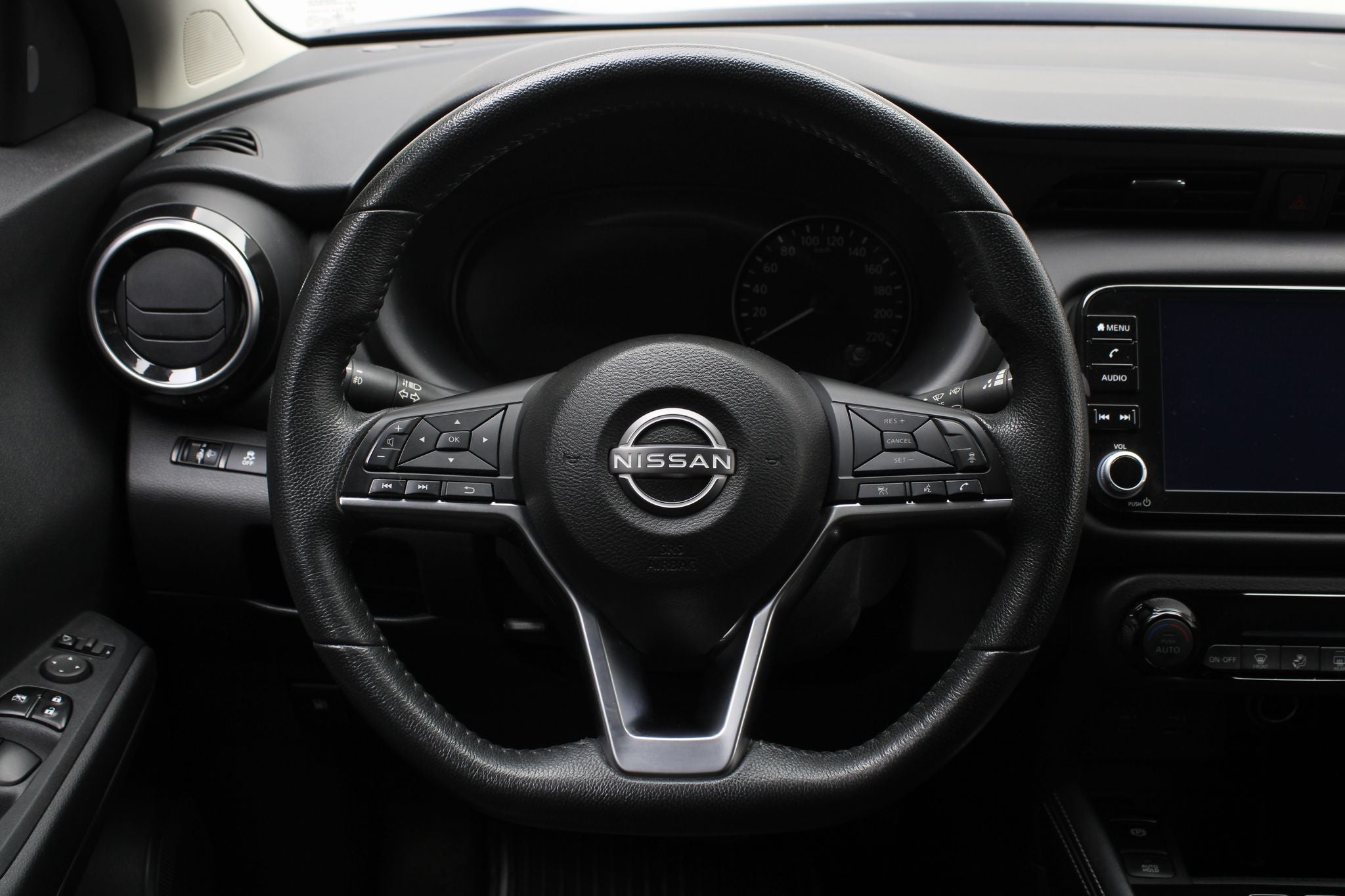 2025 Nissan Kicks E-Power Platinum At