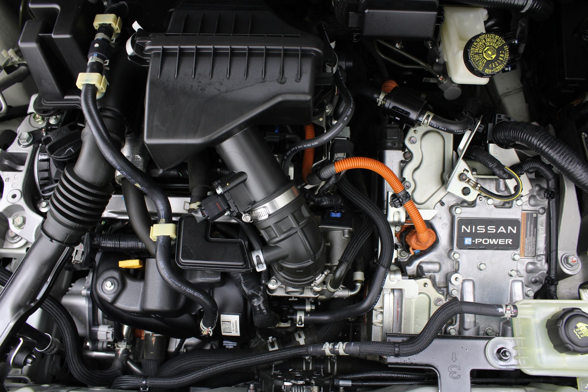 2024 Nissan Kicks E-Power Platinum At