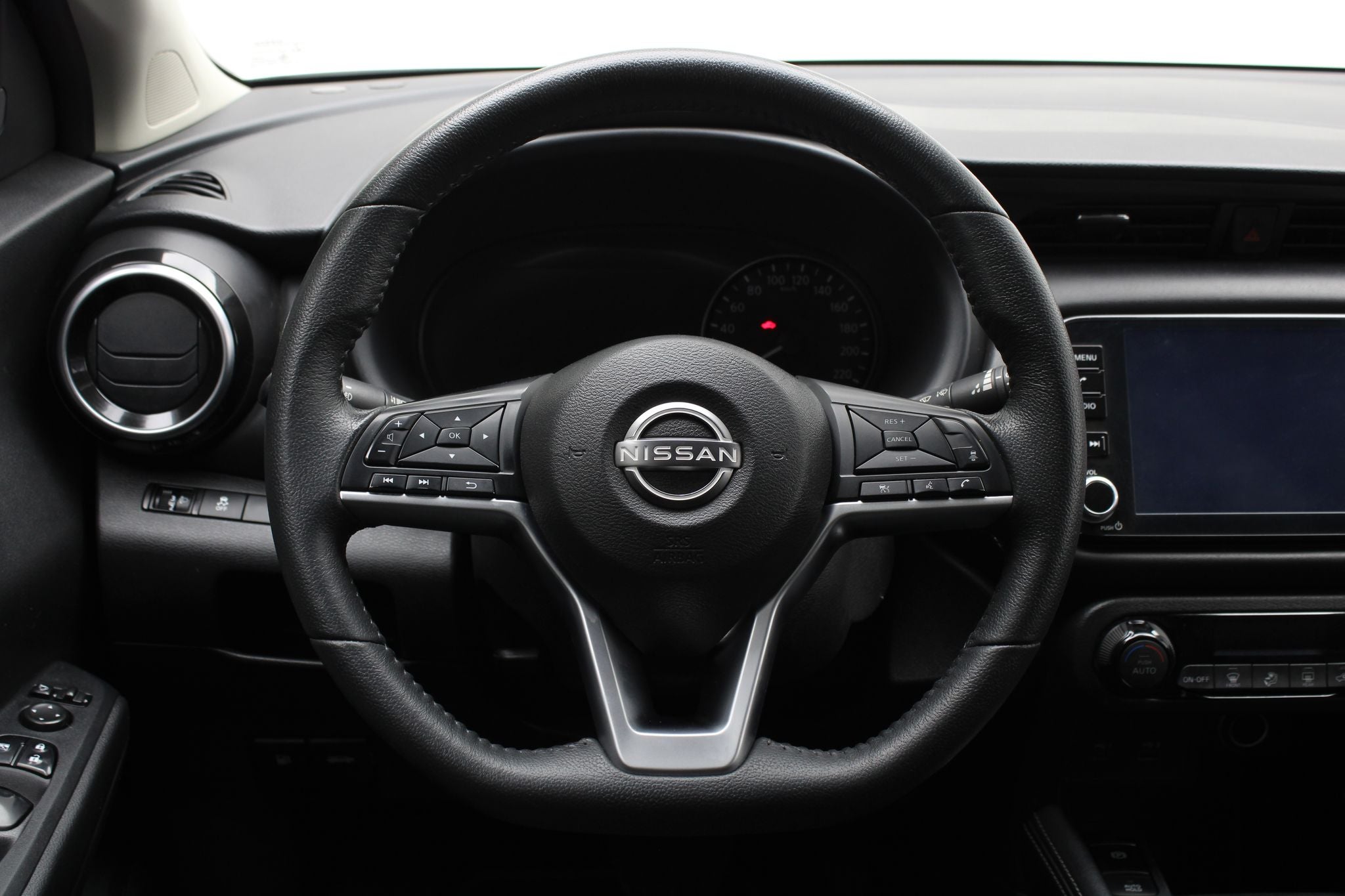 2024 Nissan Kicks E-Power Platinum At